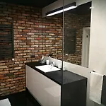 Black&white Apartment- Wierzbowa 5 Appartement Poznań