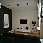Black&white Apartment- Wierzbowa 5 Poznań
