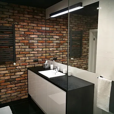 Black&white Apartment- Wierzbowa 5 شقة بوزنان