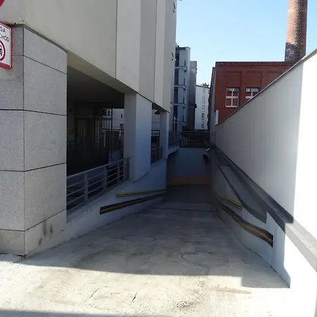 Black&white Apartment- Wierzbowa 5 بوزنان