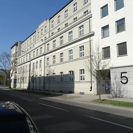 Black&white Apartment- Wierzbowa 5 * بوزنان