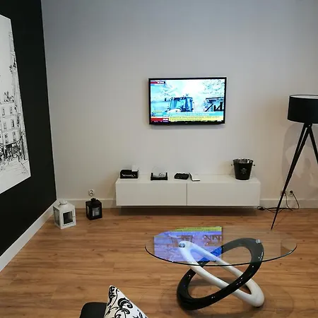 아파트 Black&white Apartment- Wierzbowa 5 포즈난