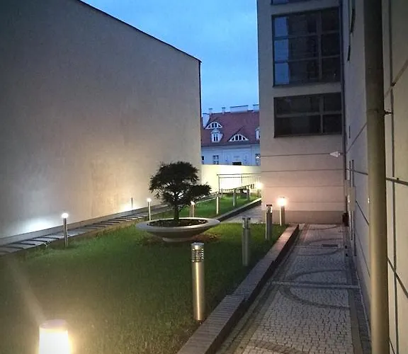 Black&white Apartment- Wierzbowa 5 アパート