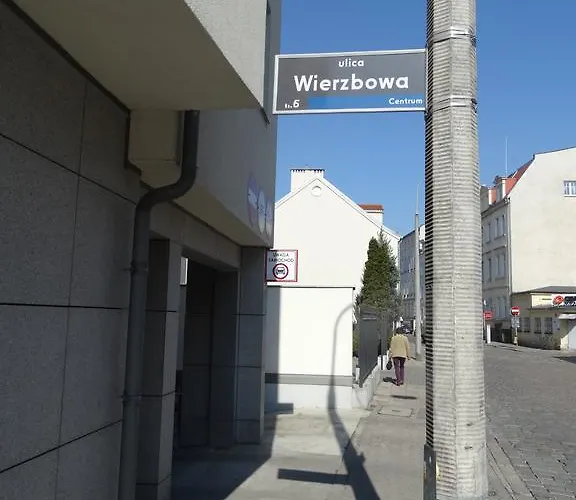 Black&white Apartment- Wierzbowa 5 アパート