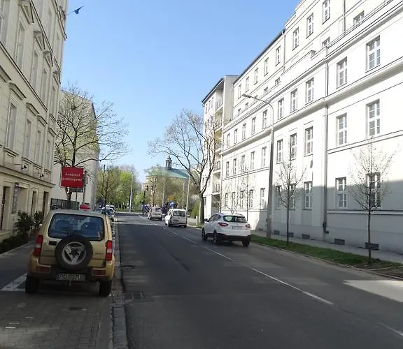 Black&white Apartment- Wierzbowa 5 *