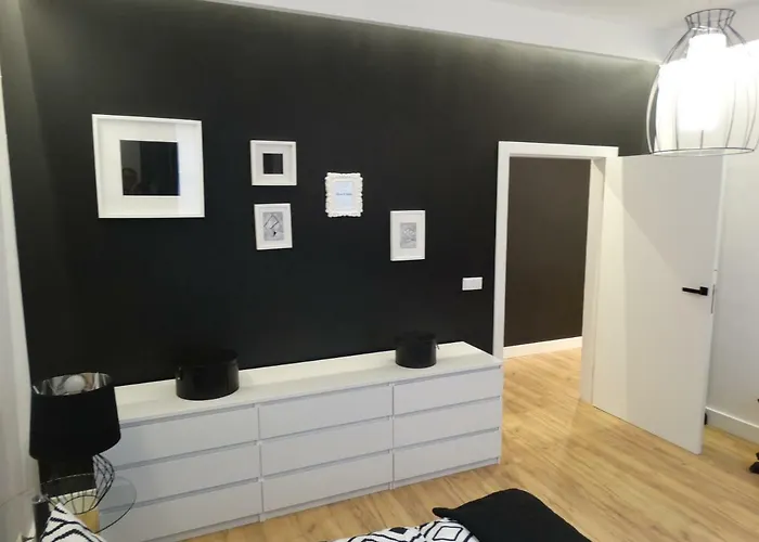 Black&white Apartment- Wierzbowa 5 Appartement